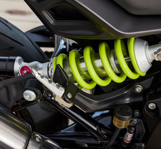 Voll einstellbares Fahrwerk